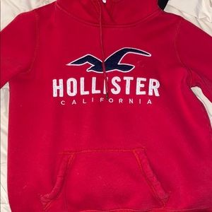 red hollister hoddie